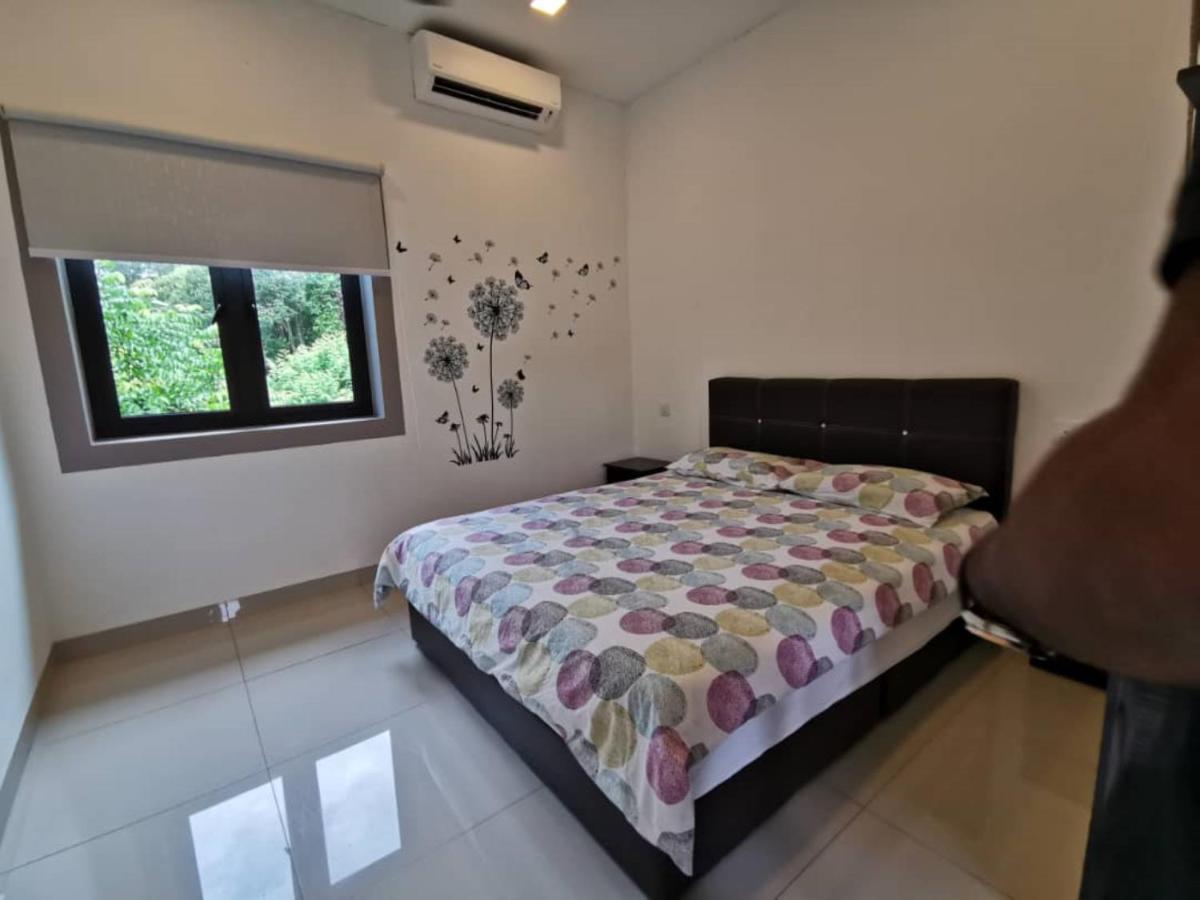 Capital O 90088 Mbp Leisure Resort Batu Pahat Exteriör bild