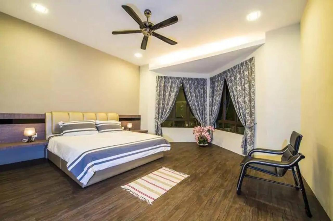 Capital O 90088 Mbp Leisure Resort Batu Pahat Exteriör bild